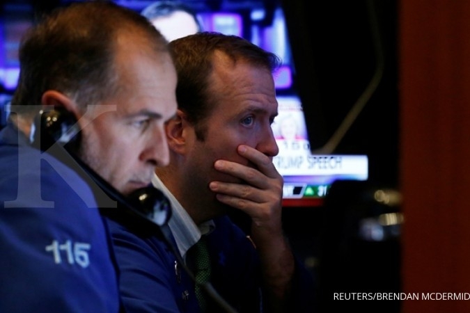 Wall Street berakhir dengan tenaga terkuras